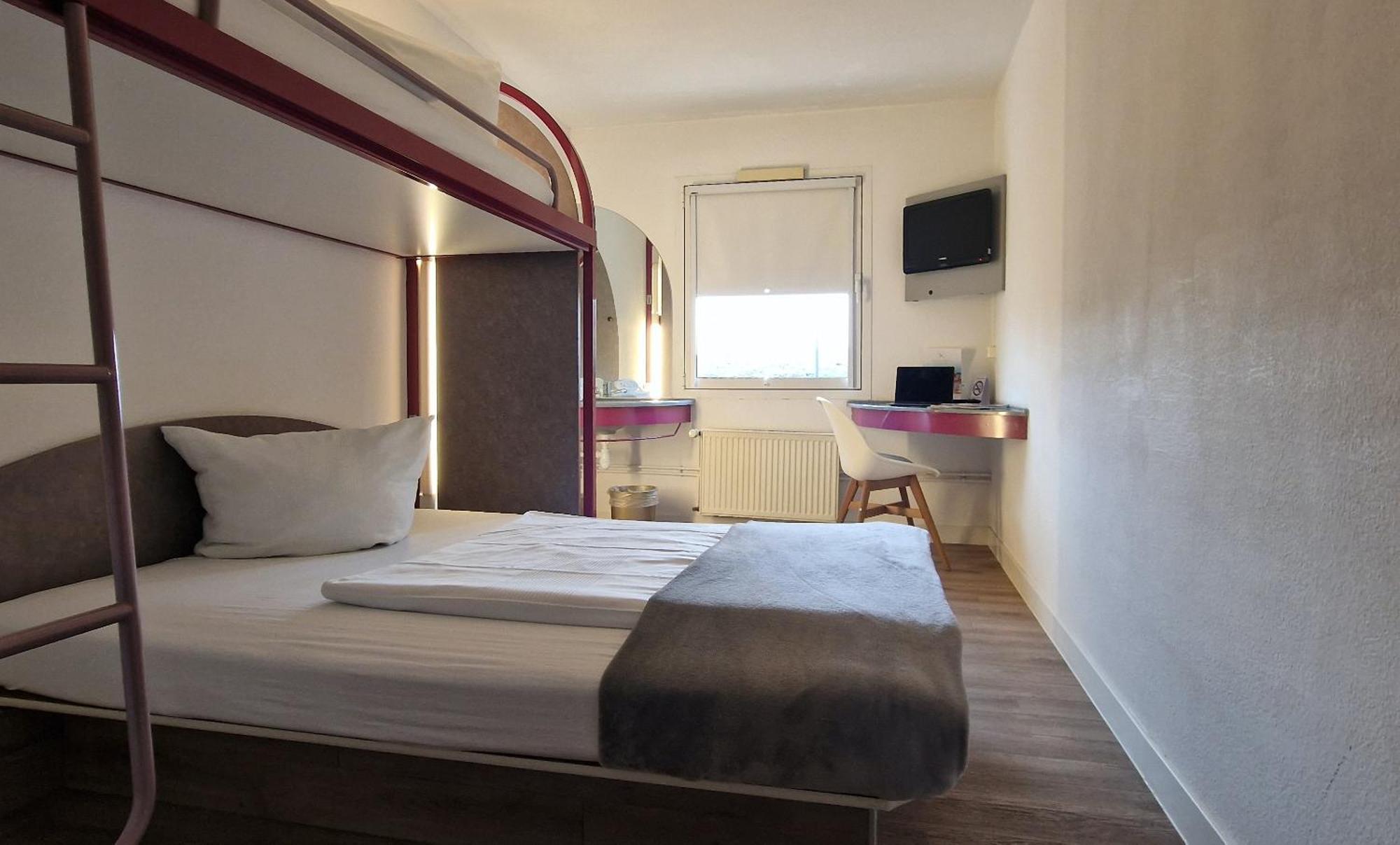 Hotel K1 Nohra Bagian luar foto